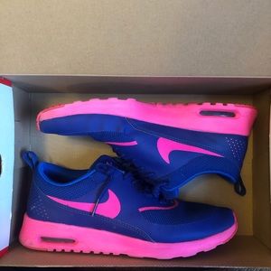 NIKE Air Max Theas